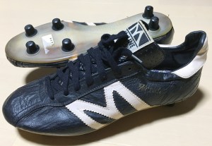 MIZUNO | マラドーナのスパイク